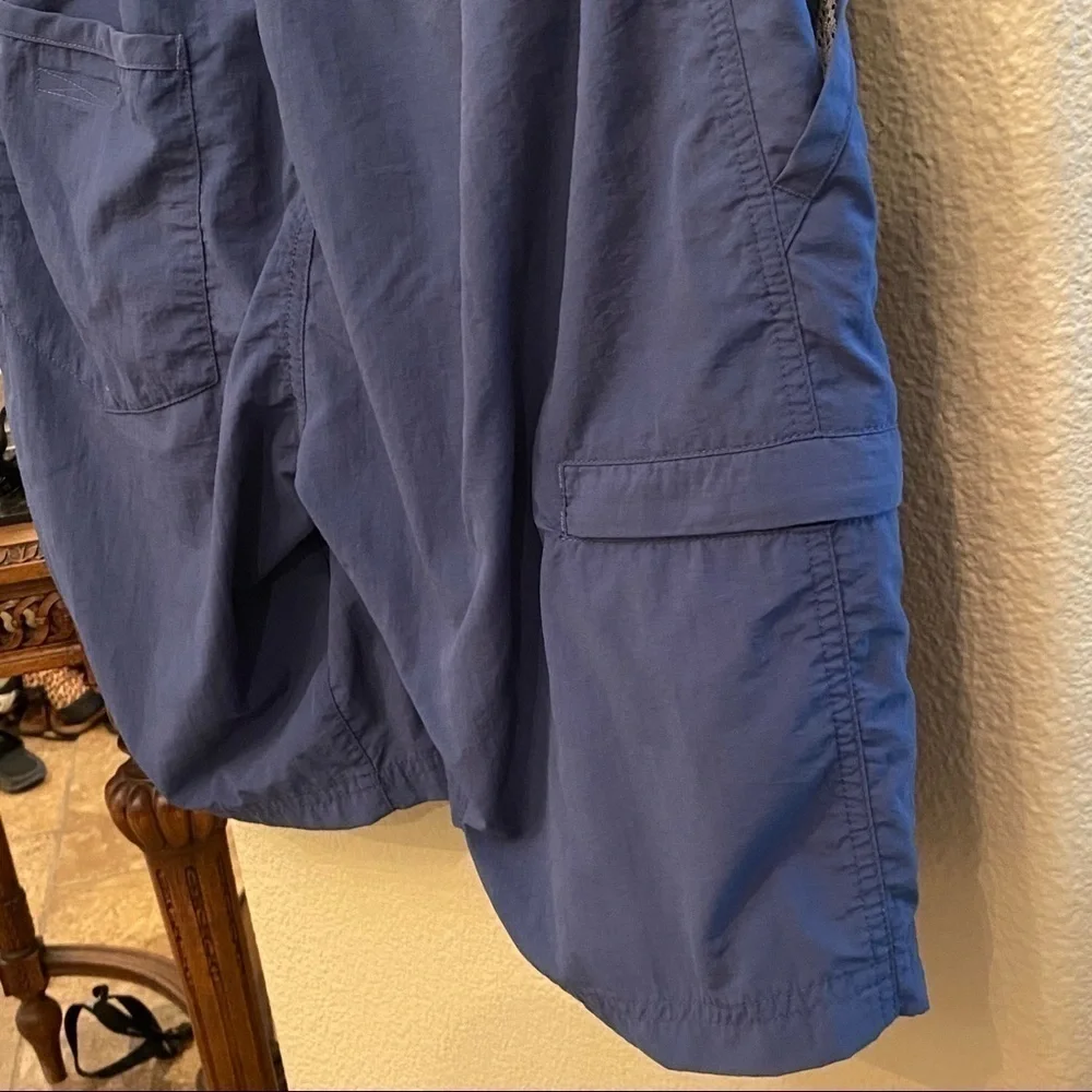 REI Blue Mesh Lined Athletic Shorts Size Medium-Unisex